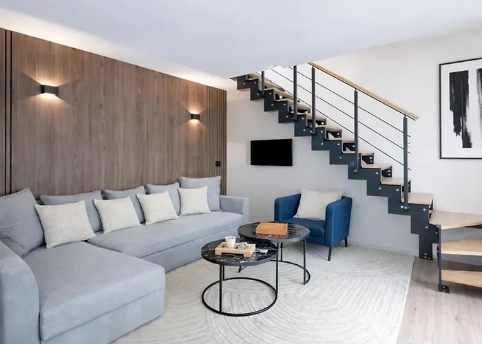 شقة Stunning Duplex - Eiffel Tower & Trocadero *