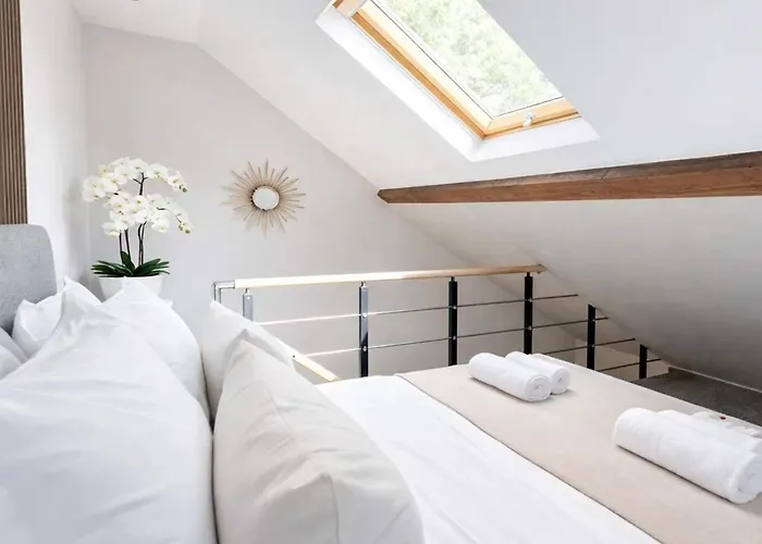 شقة Stunning Duplex - Eiffel Tower & Trocadero *
