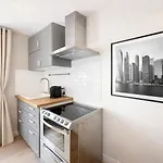 Stunning Duplex - Eiffel Tower & Trocadero * Париж