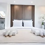 Stunning Duplex - Eiffel Tower & Trocadero Apartament *