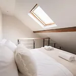 Stunning Duplex - Eiffel Tower & Trocadero Appartement