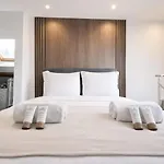 Stunning Duplex - Eiffel Tower & Trocadero Paris