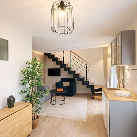 Stunning Duplex - Eiffel Tower & Trocadero Apartment Paris