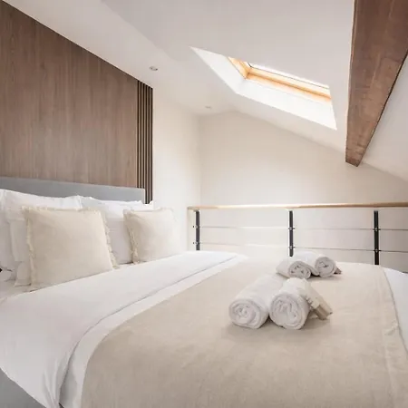 Stunning Duplex - Eiffel Tower & Trocadero *