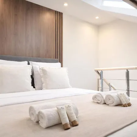 Stunning Duplex - Eiffel Tower & Trocadero