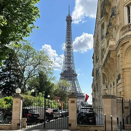 Stunning Duplex - Eiffel Tower & Trocadero *