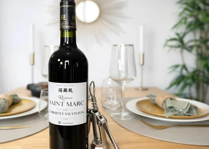 Stunning Duplex - Eiffel Tower & Trocadero