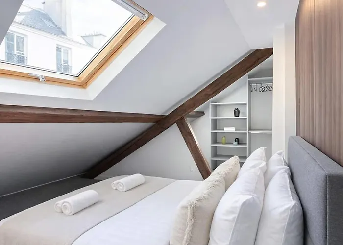 Appartement Stunning Duplex - Eiffel Tower & Trocadero Parijs