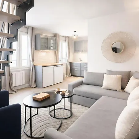 Stunning Duplex - Eiffel Tower & Trocadero